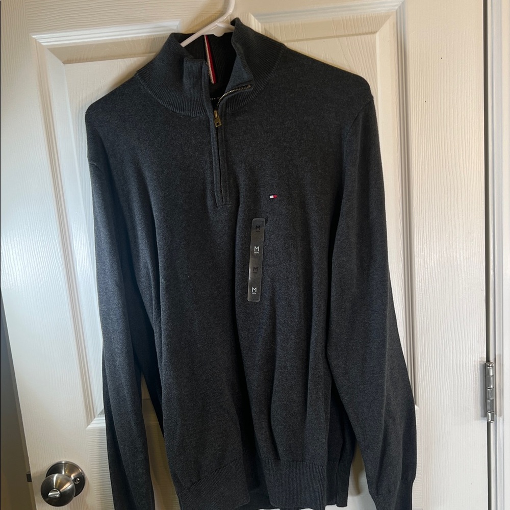 Men's Gray Tommy Hilfiger Sweater size medium